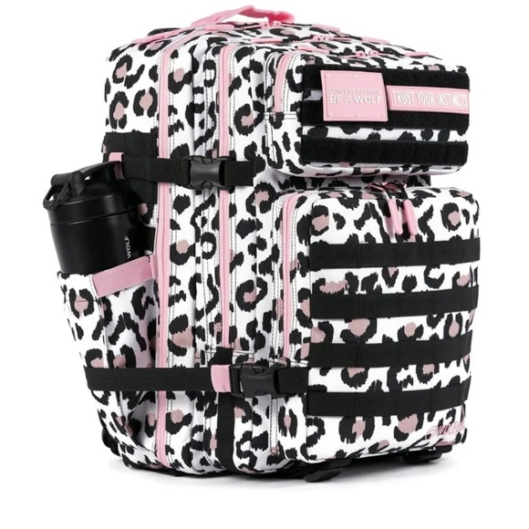 WOLFPAK | 45L BAGPACK LEOPARD PINK - Picture 2 of 9